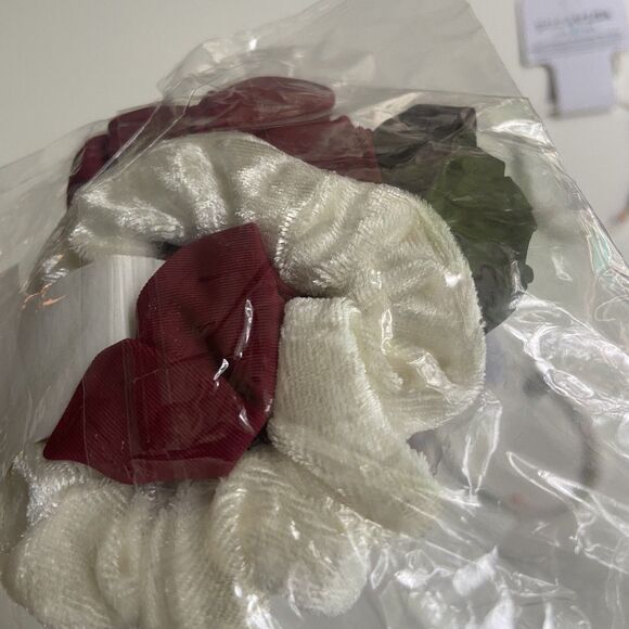 Pura Vida Bracelets Party Pack Hair Scrunchies (Set of 3) New - Picture 2 of 5